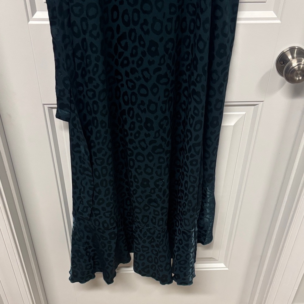 Simplee Dark green cheetah print Asymmetrical Dress - Picture 6 of 6